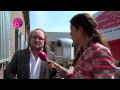 PowNews 25 april 2014: Dion Graus kijkt naar paarden