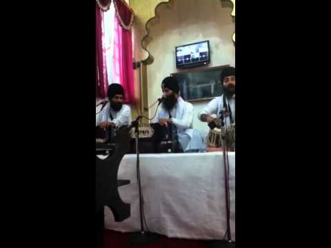 Bhai Sarabjit Singh Ji Gurdaspur Wale- Nanak Tinko Satgur Miliya...