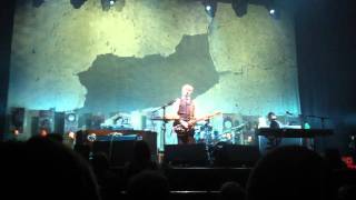 Watch Crowded House Whispers & Moans video