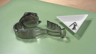 How to Change a Metal Watch Band with End Pieces How to Change a Metal Watch Band with End Pieces