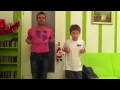 David Maddox mach Kung-Fu Form im Gangnam-Style mit Si-Hing
