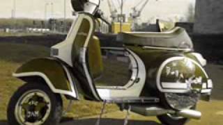 Watch Paul Weller Up The Dosage video