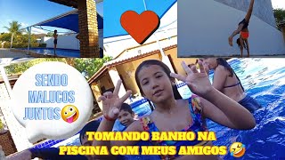 Tomando Banho Na Piscina Com Meus Amigosistem Até O Final
