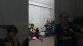 Fenerli̇ Ni̇yorei̇s Cimbom Maçini İzlerse