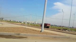 Видео Пробиваемая проспект Абая в Наурызбайском районе. от Уйгурское Телевидение, проспект Абая, Алматы, Казахстан