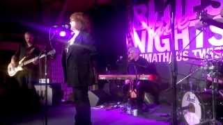 Watch Maggie Reilly Cam Ye Oer Frae France video