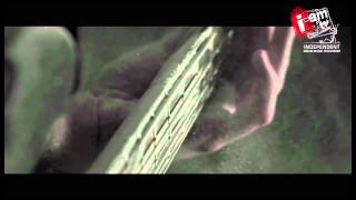 Watch Lyke Giants The Reins video