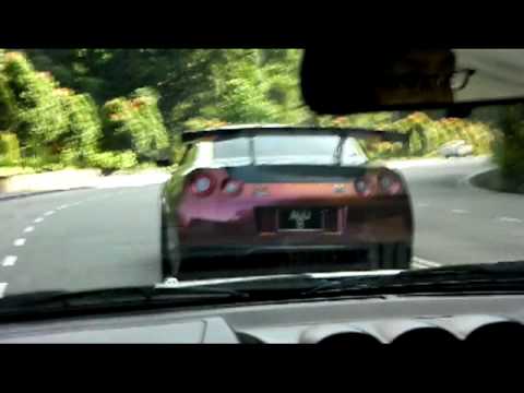 Nissan Skyline R34 GTT having a cruise up to Genting Highlands with a R35