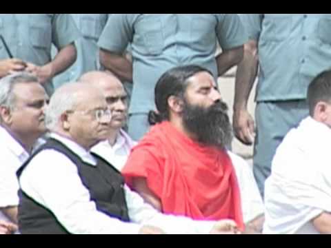 Baba Ramdev and Anna pays homage to Mahatma by www.stuff2india...