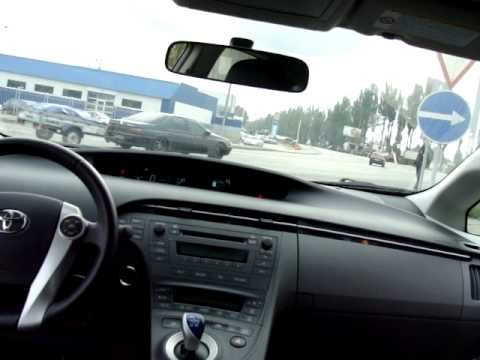 Toyota Prius - тест драйв гибрида