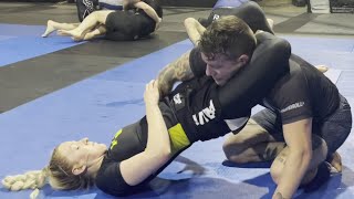 Mixed Nogi Grappling Laurah Hallock Jiu-Jitsu Sparring 12-17