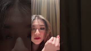 Live Nathalie Holscher