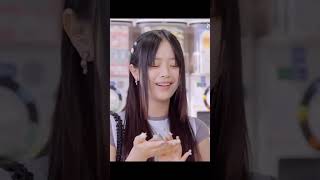 運命に会う Hanni 하니