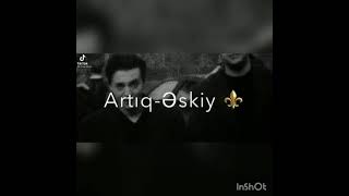 Kul O Adamin Basina Ki Yuxaridan Asaqi Baxir
