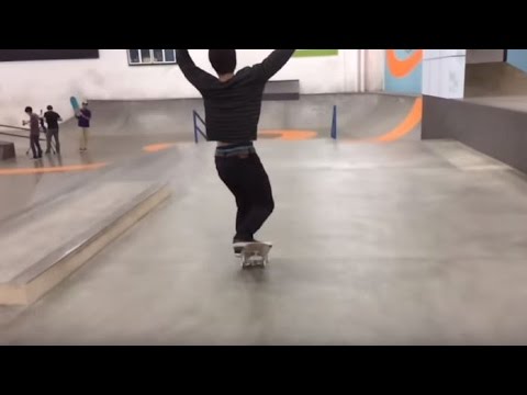 Jason Park - Insanely Long Nose Manual The Berrics First Try!