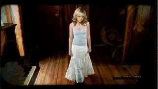 Watch Ashley Monroe Satisfied video