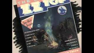 Watch ZZ Top Backdoor Love Affair video