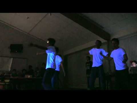 LIP SYNC 2010