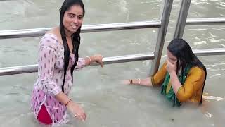 Desi Girls With Wet Clothes Dancing And Funneling,