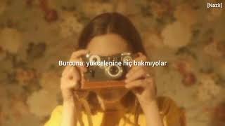 Nil Karaibrahimgil - Parçalı Bulutlu Sözleri