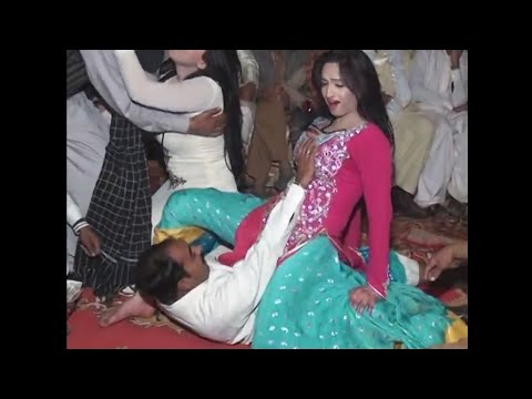 Pakistani public nude mujra