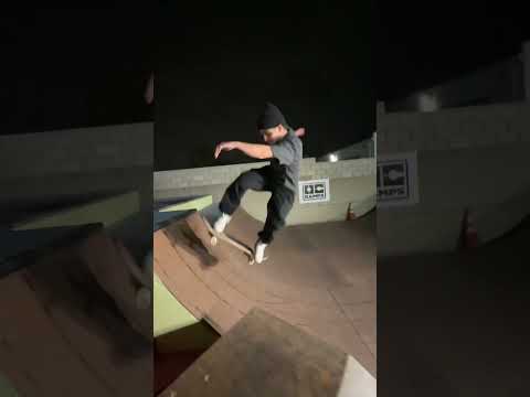 Rate this pro line! #skateboardingisfun #skateclipsdaily #skatelife #skateboarding #doakickflip