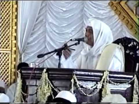K.H. Ahmad Asrori Al Ishaqi RA di Unisda Lamongan 2005 (2)