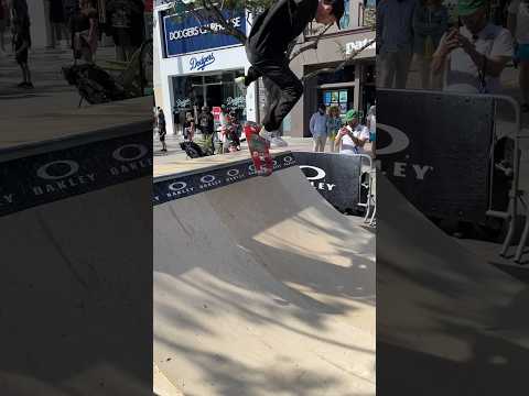 Chris Colbourn goin’ off at the Oakley “Go Skate” event in Santa Monica.