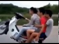 Lucu Gagal Atraksi Motor Jatuh Terjungkal images Lucu Gagal Atraksi Motor Jatuh Terjungkal