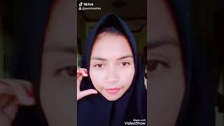 Yeni Agustina Tik Tok Alay