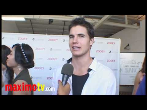 Robbie Amell Interview at ZOOEY MAGAZINE Launch Event August 15 2010