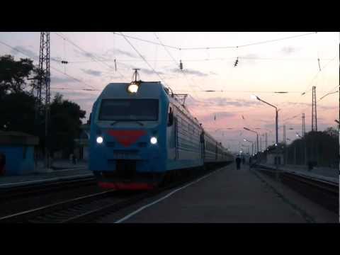 Отправление ЭП1М-454 с поездом Киев — Кисловодск