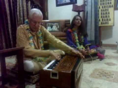 VAIYASAKI DAS EN MEDELLIN 4 SEP 2013 BHAGAVAD GITA DETERMINACION...