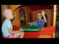 Видео Da Jesi a Kiev per aiutare i bambini malati di leucemia