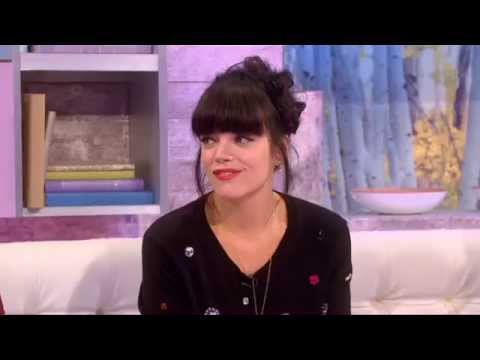 Lily Allen Miley Cyrus Loose Women Interview 2014 Lily Allen Miley Cyrus Loose Women Interview 2014 klip izle