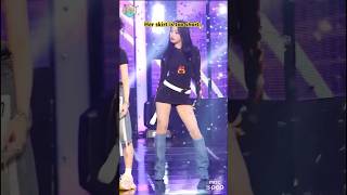 Ahyeons Skirt Is Too Short