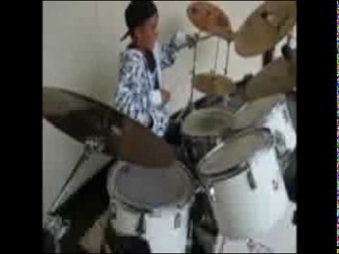 Justin Bieber Drum Fail
