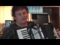 Bujar vogli - nostalgji - jemi ulur ne nje tavoline