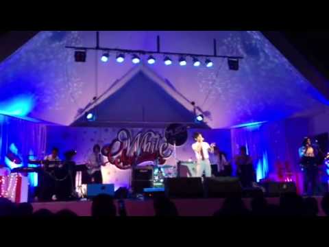พูดตรงๆ - บี พีระพัฒน์ @ Music Chill Out White Christmas thumb