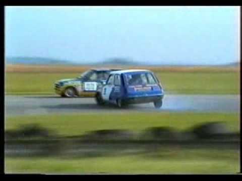 Renault 5 Runs Wild At Castle Combe Circuit 