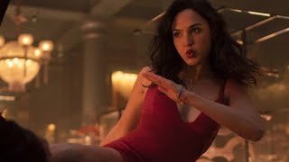 Red Notice Smashes Netflix Box Office Chart With Escapist Tongue In Comedy Cheeks