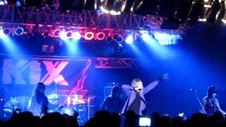 Watch Kix Red Light Green Light Tnt video