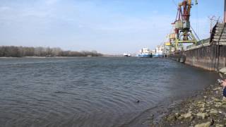 Видео Ростов-на-Дону, 28.03.2015, 13-я линия, Дон от Дмитрий Татаев, 13-я линия, Ростов-на-Дону, Россия