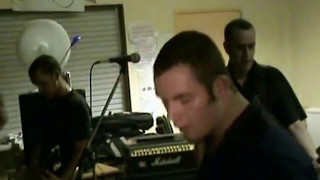 Watch Barefoot No Vision video