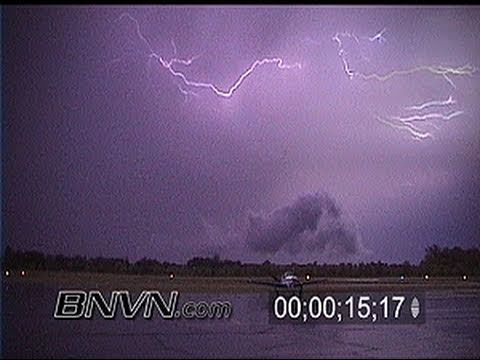 7/8/2000 Lightning video from Princeton MN Airport
