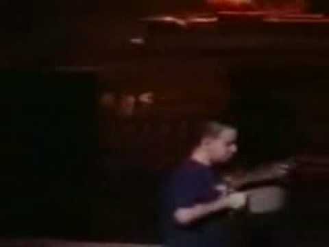 LP live (09.12.2001 Universal City, Universal Amphitheatre, KROQ Almost Acoustic X-Mas) - 06.step up LP live (09.12.2001 Universal City, Universal Amphitheatre, KROQ Almost Acoustic X-Mas) - 06.step up
