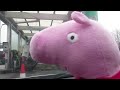 Peppa Pig viaja al autolavado de coches | Vídeos de Peppa Pig en español