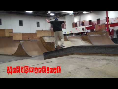 Skating @ Shields Skatepark 2
