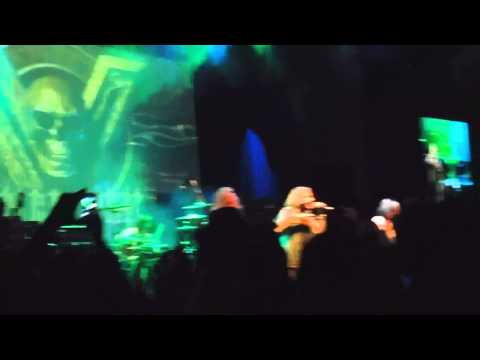 LOOKS THAT KILL - VINCE NEIL a wheelchair cam film
