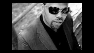 Watch Eric Roberson Obstacles video